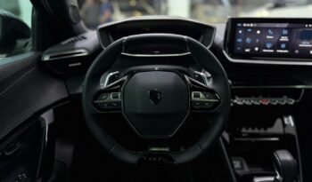 
										Peugeot 2008 GT – 2025 full									