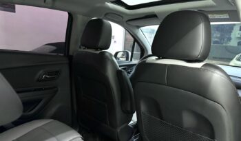 
										Peugeot 2008 GT – 2025 full									