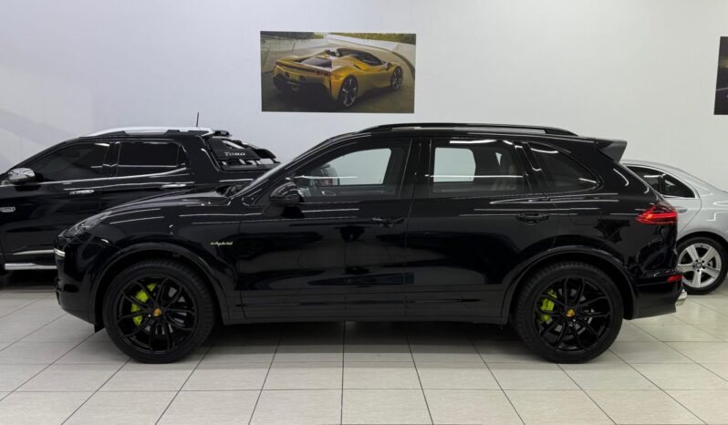 
								Porsche Cayenne S Platinum Edition – 2018 full									