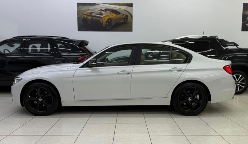 
								BMW 320i Activeflex – 2015 full									