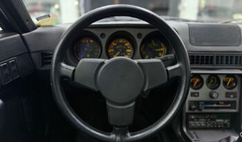 
										Porsche 944 – 1982 cheio									