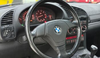 
										BMW 325i – 1995 cheio									