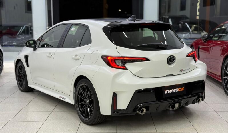
								Toyota GR Corolla Circuit – 2024 cheio									