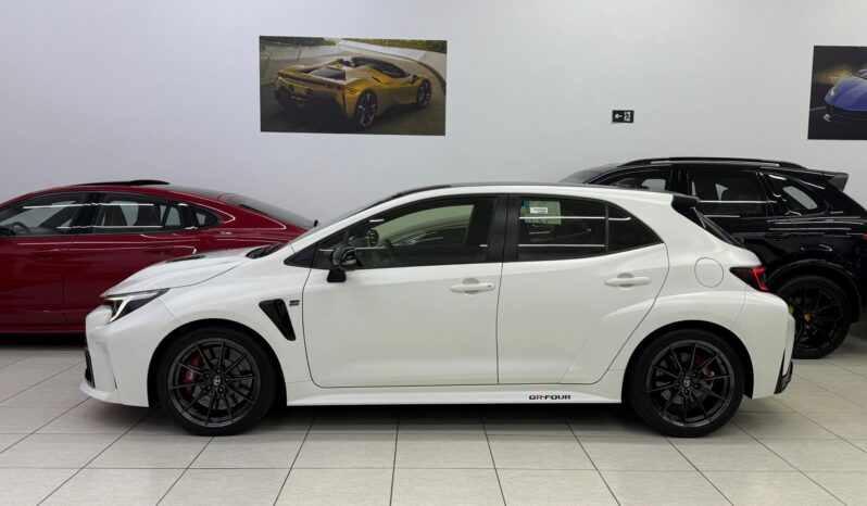 
								Toyota GR Corolla Circuit – 2024 cheio									