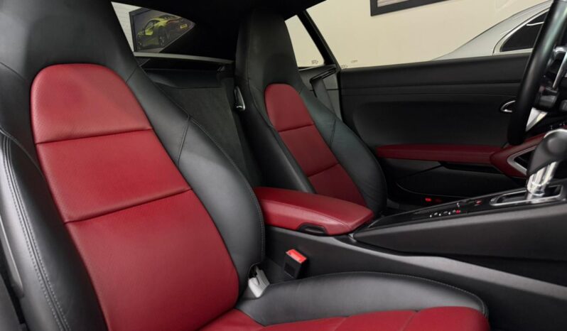 
								Porsche Cayman S  / 2018 cheio									