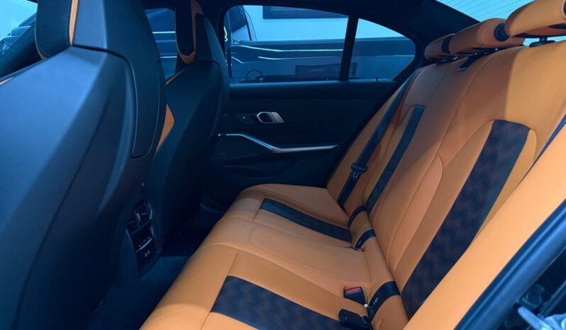 
								BMW M3 Competition / 2024 cheio									