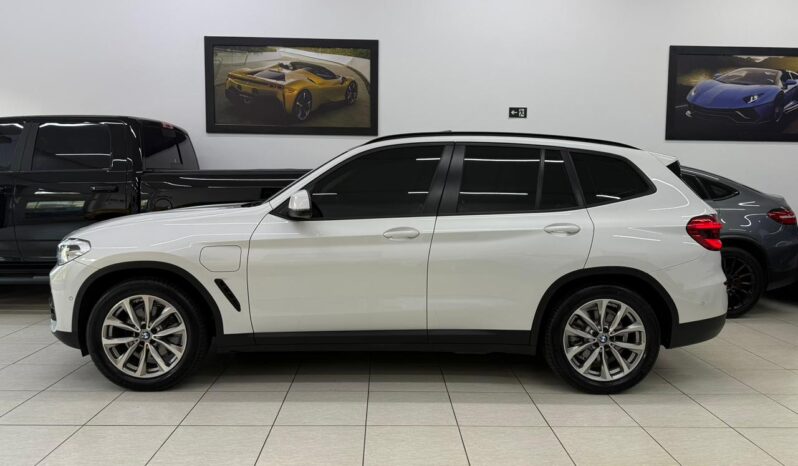 
								Bmw X3 Xdrive 30e / 2021 cheio									