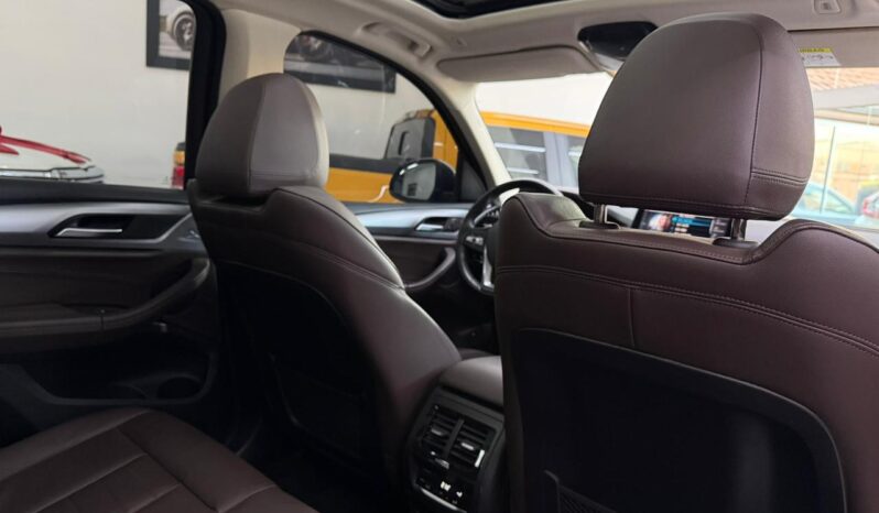 
								Bmw X3 Xdrive 30e / 2021 cheio									