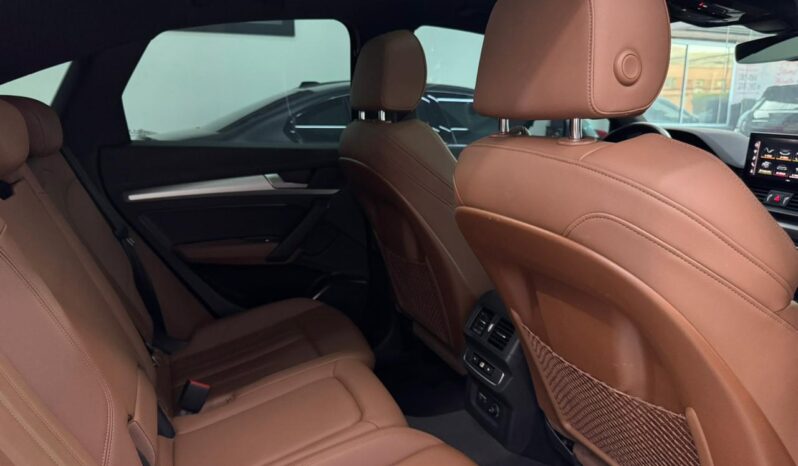 
								Audi Q5 / 2021 cheio									