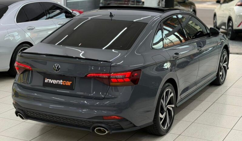 
								Volksvagen Jetta GLi / 2023 cheio									