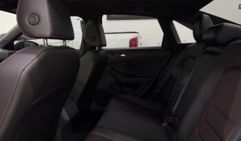 
										Volksvagen Jetta GLi / 2023 cheio									