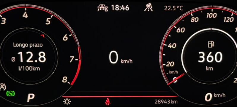 
								Volksvagen Jetta GLi / 2023 cheio									