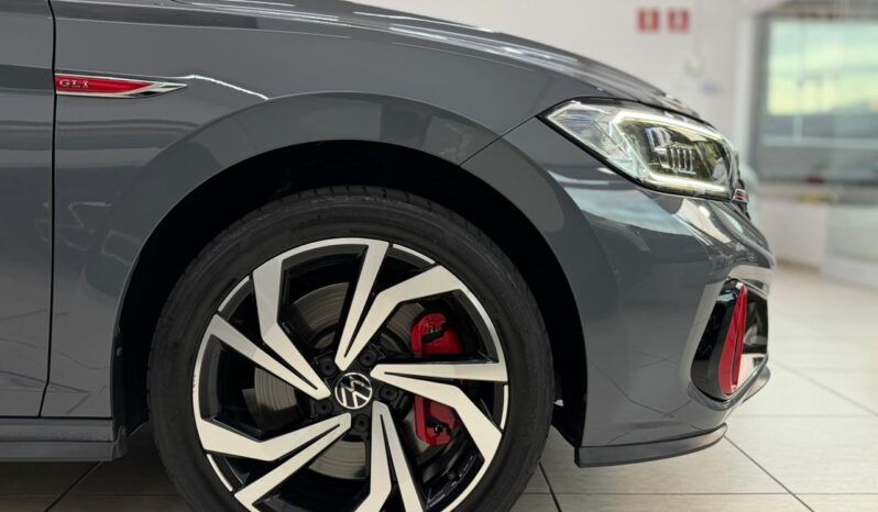 
								Volksvagen Jetta GLi / 2023 cheio									