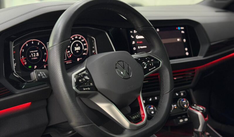 
								Volksvagen Jetta GLi / 2023 cheio									