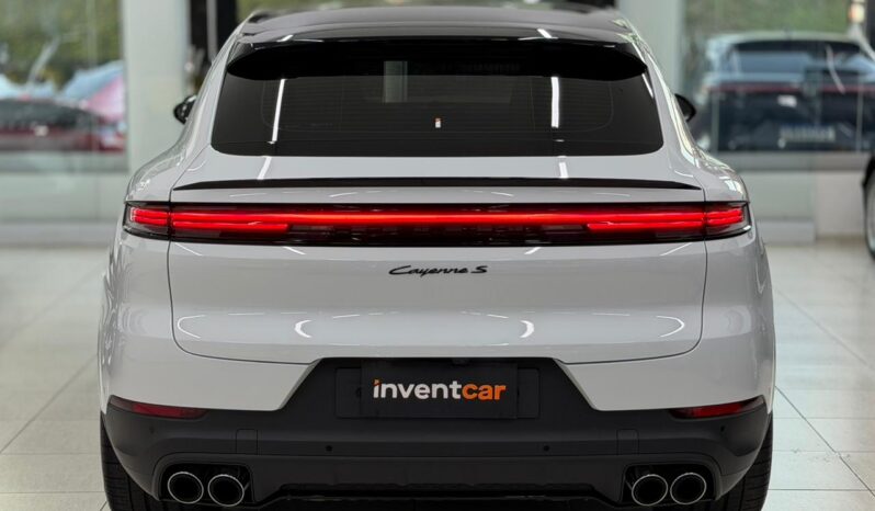 
								Porsche Cayenne S CP  2024 cheio									