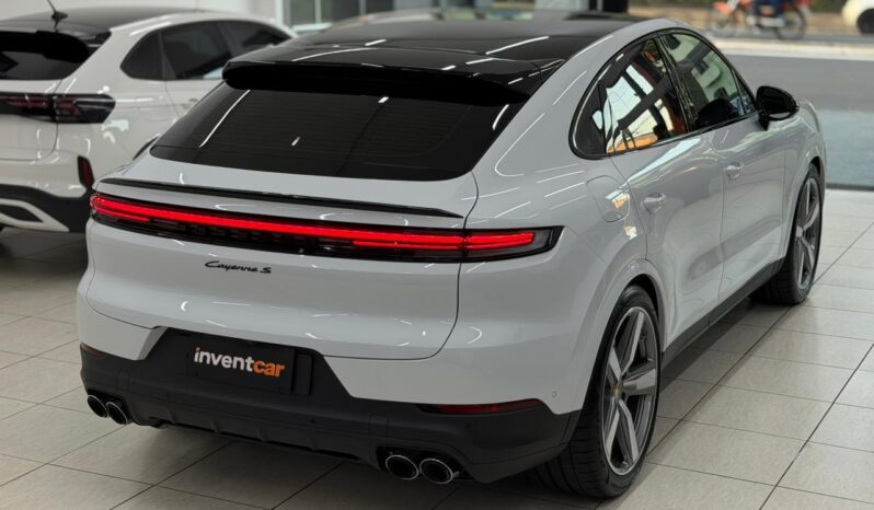 
								Porsche Cayenne S CP  2024 cheio									