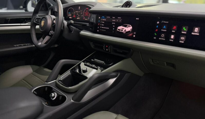
								Porsche Cayenne S CP  2024 cheio									
