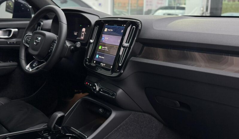 
								Volvo XC40 P6 Recharge Eletric Plus / 2024 cheio									