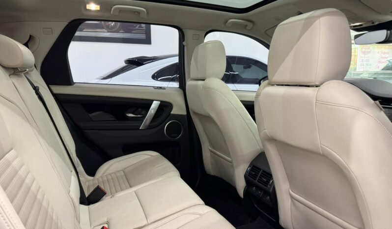 
								Land Rover Discovery Sport P250 SE / 7 lugares / 2021 cheio									
