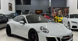 Porsche 911 Carrera GTS / 2018