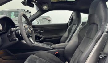 
										Porsche 911 Carrera GTS / 2018 cheio									