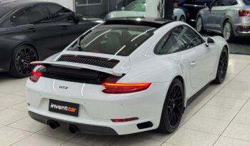 
										Porsche 911 Carrera GTS / 2018 cheio									