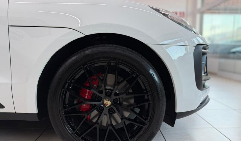 
								Porsche Macan S/2025 cheio									