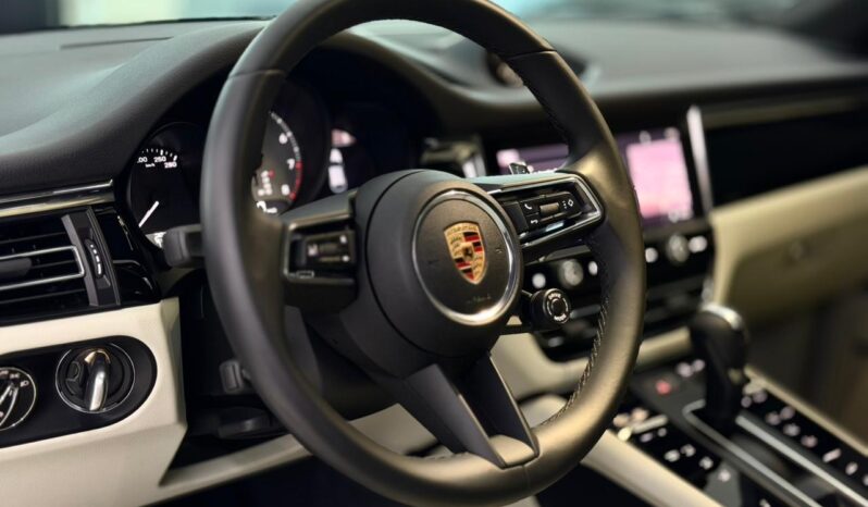 
								Porsche Macan S/2025 cheio									