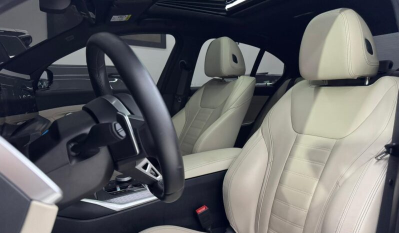 
								BMW 320i M Sport/2025 cheio									