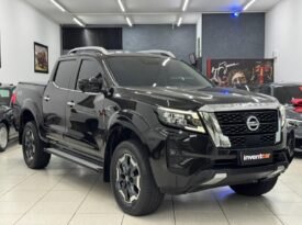 Nissan Frontier Platinum 4×4 / 2023