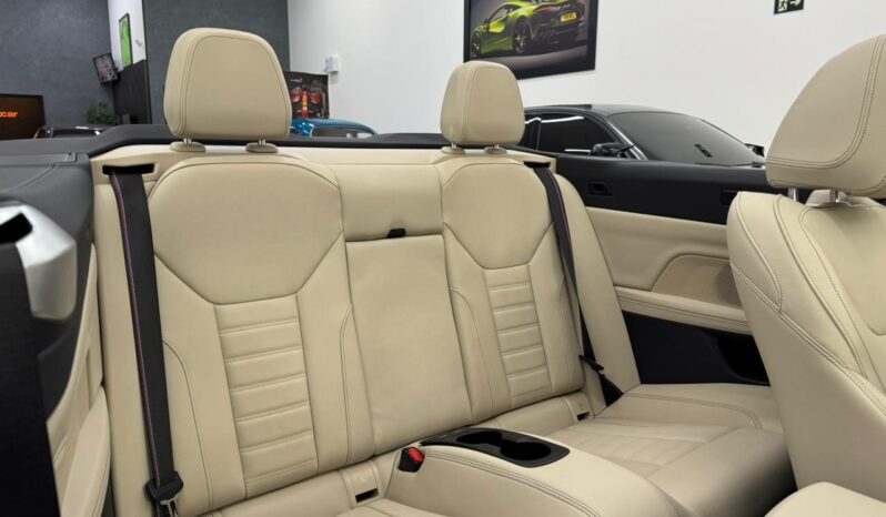 
								BMW 420i Cabrio M Sport cheio									