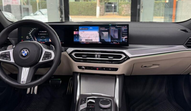 
								BMW 420i Cabrio M Sport cheio									