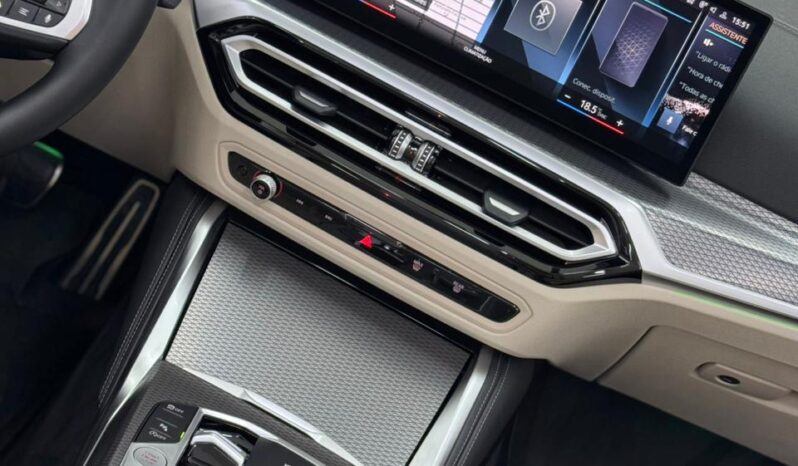 
								BMW 420i Cabrio M Sport cheio									