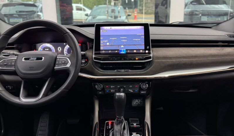 
								Jeep Commander Overland TD380/2023 cheio									