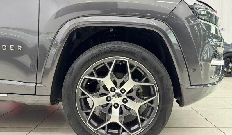
								Jeep Commander Overland TD380/2023 cheio									