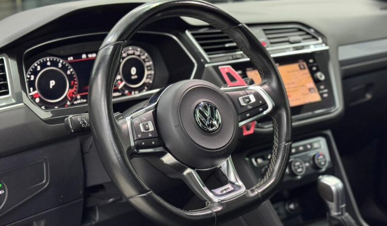 
								Volkswagen Tiguan R-Line 350 Tsi / 2018 cheio									