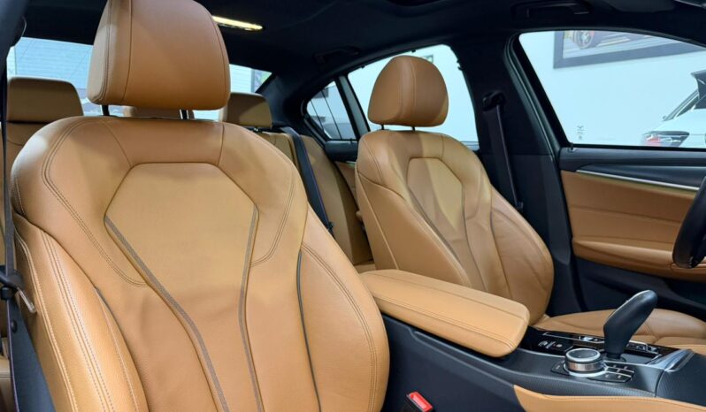 
								BMW 530e M Sport Blindada / 2023 cheio									