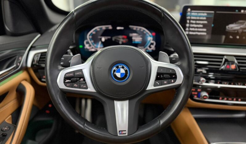 
								BMW 530e M Sport Blindada / 2023 cheio									