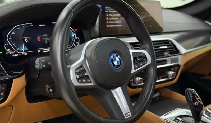 
								BMW 530e M Sport Blindada / 2023 cheio									