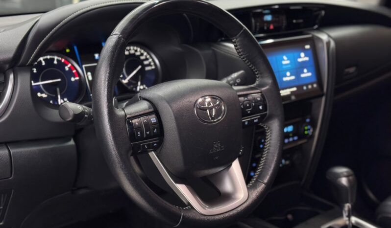 
								Toyota SW4 SRX / 2021 cheio									