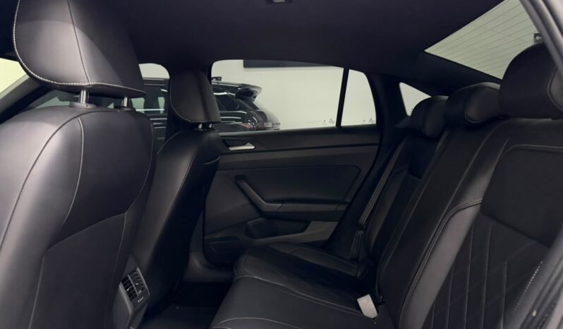 
								Volkswagen Virtus Exclusive / 2024 cheio									