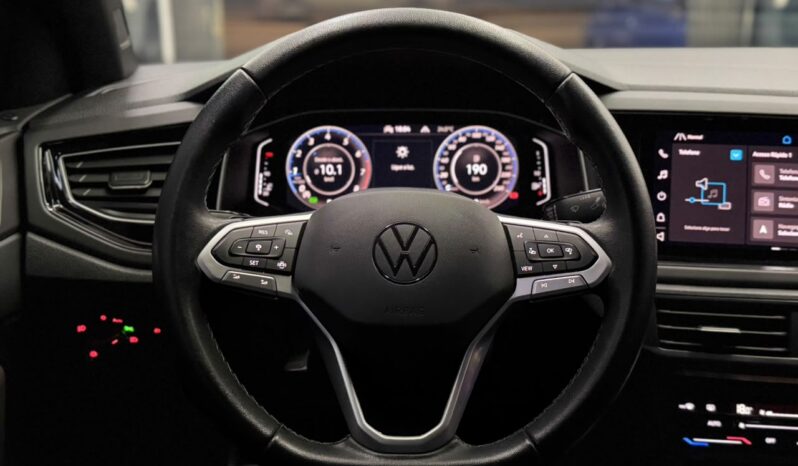 
								Volkswagen Virtus Exclusive / 2024 cheio									