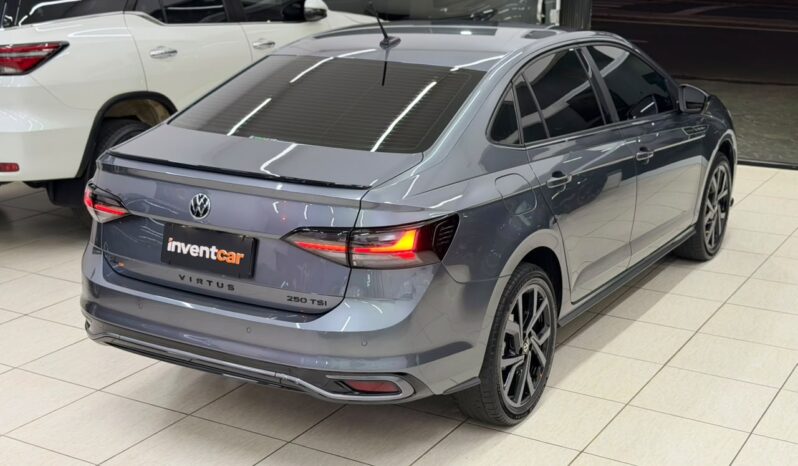 
								Volkswagen Virtus Exclusive / 2024 cheio									
