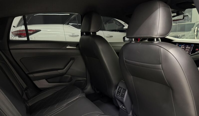 
								Volkswagen Virtus Exclusive / 2024 cheio									
