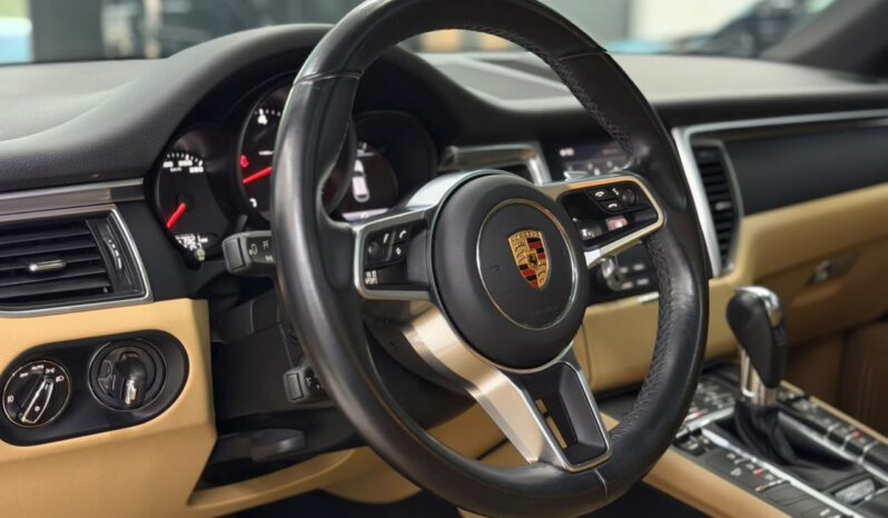 
								Porsche Macan / 2018 cheio									