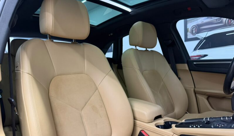 
								Porsche Macan / 2018 cheio									