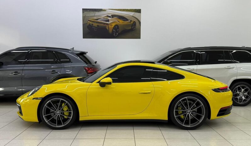 
								Porsche 911 Carrera/2020 cheio									
