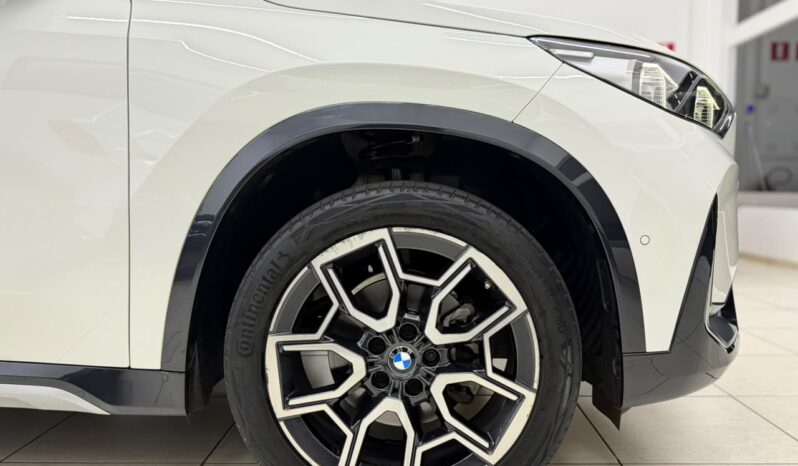 
								BMW X1 S Drive 20i X-line / 2026 cheio									