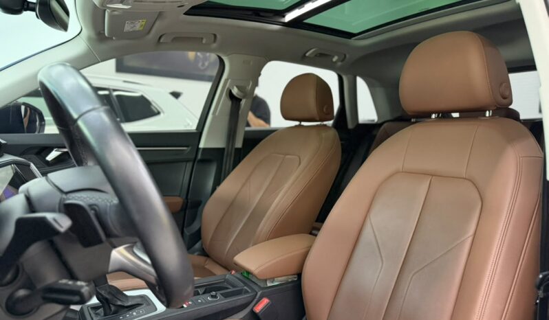 
								Audi Q3 Performance 2.0 Sportback Quattro / 2023 cheio									