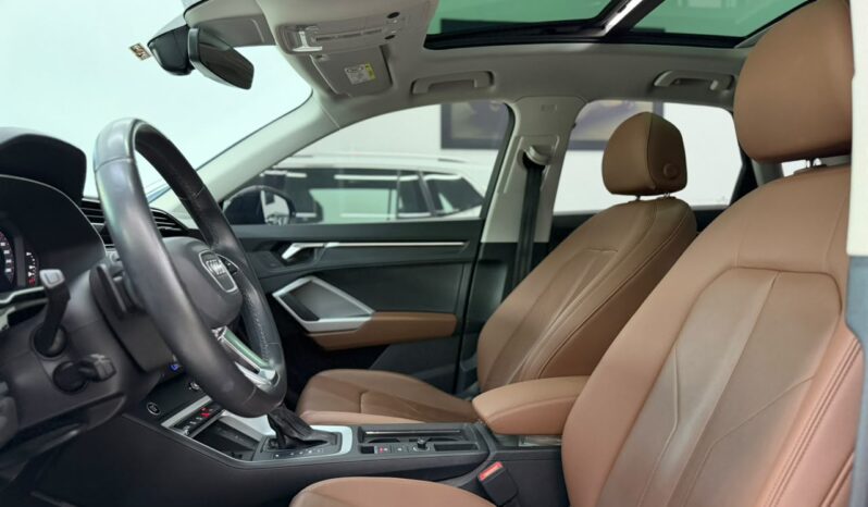 
								Audi Q3 Performance 2.0 Sportback Quattro / 2023 cheio									